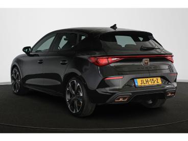 SPOTICAR Cupra Leon 1.4 E-hybrid Vz Business Stoelverwarming Kuipstoel Tweedehands - Hatchback Plugin Hybrid Zwart - Almere - 1200303933_4