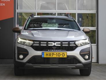 SPOTICAR Dacia Sandero 1.0 Tce 90 Comfort | Automaat | Navigatie | Camera Tweedehands -  Benzine Grijs - Sneek - 1200299020_3
