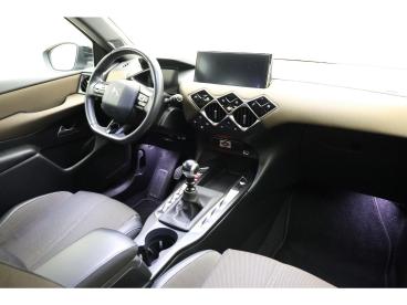 SPOTICAR Ds Ds 3 Crossback 1.2t Business Gratis Trekhaak! | Hoge Zi Tweedehands -  Benzine Grijs - Heerenveen - 1200260450_3