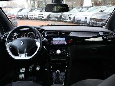 SPOTICAR Ds Ds 3 Puretech 82pk Chic, Rijklaarprijs | Navigatie | Pa Tweedehands -  Benzine Wit - Ommen - 1200282899_5