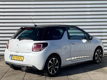 SPOTICAR Ds Ds 3 1.2 Puretech So Chic 110 Pk | Navigatie | Led Voor Tweedehands -  Benzine Wit - Velp - 1200288271_3