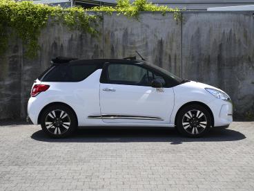 SPOTICAR Ds Ds 3 Cabrio So Chic 1.2 Puretech 82pk Soft-top | 16''lm Tweedehands -  Benzine Wit - Heerlen - 1200297339_5