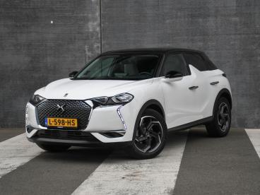 SPOTICAR Ds Ds 3 Crossback So Chic 1.2 Puretech 100pk Focal | Cruis Tweedehands -  Benzine Wit - Sittard - 1200301829_1