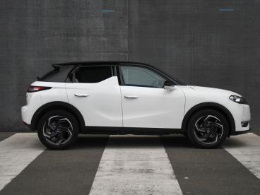 SPOTICAR Ds Ds 3 Crossback So Chic 1.2 Puretech 100pk Focal | Cruis Tweedehands -  Benzine Wit - Sittard - 1200301829_4