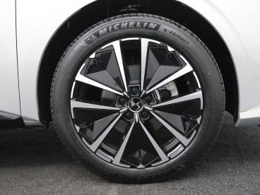 SPOTICAR Ds Ds 4 130pk Automaat Trocadero | Navigatie + Head-up Dis Tweedehands - Hatchback Benzine Grijs - Breda - 300255278_5