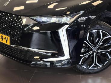 SPOTICAR Ds Ds 4 Opera 1.2 Turbo 130pk Eat8 | Full-optons! | Schuif Tweedehands - Hatchback Benzine Zwart - Alblasserdam - 1200270678_2