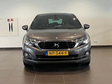SPOTICAR Ds Ds 4 Chic 5-deurs 1.2 Turbo 130pk | Navi | Dodehoekbew. Tweedehands - Hatchback Benzine Grijs - Dordrecht - 1200277998_2
