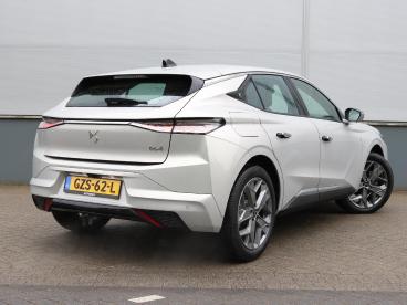SPOTICAR Ds Ds 4 1.2 136pk Hybrid Pallas | Achteruitrijdcamera | Ap Tweedehands - Hatchback Hybride Grijs - De Meern - 1200288808_4