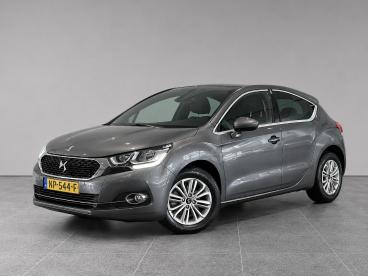 SPOTICAR Ds Ds 4 Chic 5-deurs 1.2 Turbo 130pk | Navi | Dodehoekbew. Tweedehands - Hatchback Benzine Grijs - Alblasserdam - 1200294804_1