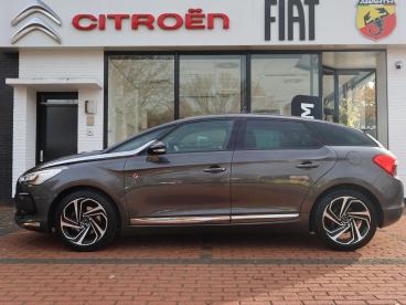SPOTICAR Ds Ds 5 Thp 165pk S&s Eat6 Automaat Performance Line, Rijk Tweedehands - Hatchback Benzine Grijs - Ommen - 1200299546_2