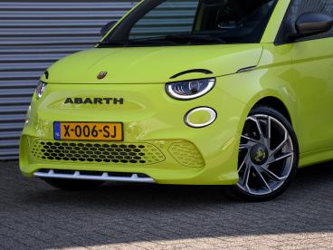 SPOTICAR Fiat 500 Abarth Turismo 42 Kwh 155pk Automaat Pano-dak | 18 Tweedehands - Stadsauto Elektrisch Groen - Sittard - 1200271775_2