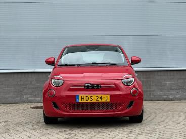 SPOTICAR Fiat 500 42kwh 118pk Aut Urban I Pack Comfort I Camera | Ai Tweedehands - Stadsauto Elektrisch Rood - Doetinchem - 1200279532_2