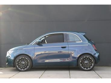 SPOTICAR Fiat 500 3+1 La Prima 42 Kwh / Navigatie / Adaptieve Cruise Tweedehands - Stadsauto Elektrisch Groen - Amsterdam - 1200280541_2