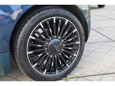 SPOTICAR Fiat 500 3+1 La Prima 42 Kwh / Navigatie / Adaptieve Cruise Tweedehands - Stadsauto Elektrisch Groen - Amsterdam - 1200280541_5