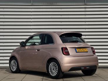 SPOTICAR Fiat 500 42kwh 118pk Aut La Prima | Achteruitrijcamera | Wa Tweedehands - Stadsauto Elektrisch Roze - Velp - 1200284001_5
