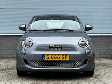SPOTICAR Fiat 500 42kwh 118 Pk Automaat Icon | Climate Control | Ach Tweedehands - Stadsauto Elektrisch Grijs - Doetinchem - 1200290871_2