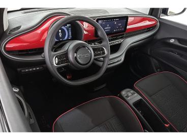 SPOTICAR Fiat 500 Red 42 Kwh / Carplay / Airco / 2+6 Jaar Garantie. Tweedehands - Stadsauto Elektrisch Zwart - Amsterdam - 1200296900_5