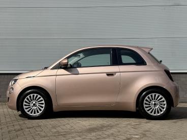 SPOTICAR Fiat 500 Urban 42 Kwh | 1e Eigenaar | Camera | Cruise Contr Tweedehands - Stadsauto Elektrisch Rood - Doetinchem - 1200297105_4
