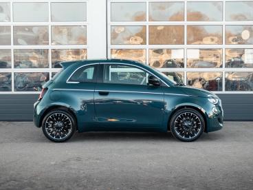 SPOTICAR Fiat 500 Hybrid La Prima | Clima | Led | Pdc | Jbl Premium Tweedehands - Stadsauto Benzine Groen - Waddinxveen - 1200297471_4