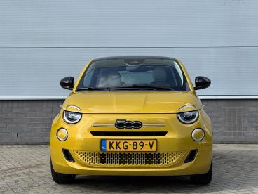 SPOTICAR Fiat 500 1.0 Hybrid Torino Launch Edition Tweedehands - Stadsauto Benzine Geel - Doetinchem - 1200297945_2
