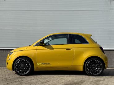 SPOTICAR Fiat 500 1.0 Hybrid Torino Launch Edition Tweedehands - Stadsauto Benzine Geel - Doetinchem - 1200297945_3