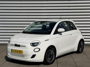 SPOTICAR Fiat 500 Icon 42 Kwh Dab | Camera | Navigatie | Carplay | A Tweedehands - Stadsauto Elektrisch Wit - Velp - 1200300183_1