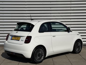 SPOTICAR Fiat 500 Icon 42 Kwh Dab | Camera | Navigatie | Carplay | A Tweedehands - Stadsauto Elektrisch Wit - Velp - 1200300183_3