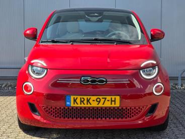 SPOTICAR Fiat 500 La Prima 42 Kwh Navigatie | Lederen Bekleding | So Tweedehands - Stadsauto Elektrisch Rood - Zutphen - 1200301267_2
