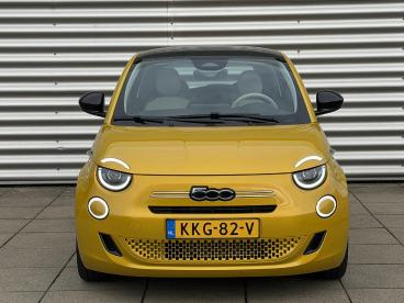 SPOTICAR Fiat 500 1.0 Hybrid La Prima | Cruise Control | Achteruitri Tweedehands - Stadsauto Benzine Geel - Velp - 1200301767_2
