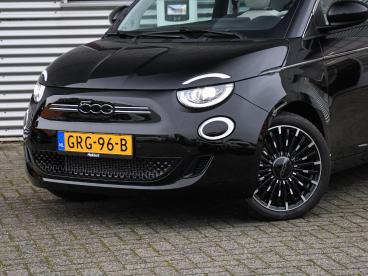 SPOTICAR Fiat 500 E C La Prima 42kwh 118pk Automaat Fiat 500 C La Prim Tweedehands - Stadsauto Elektrisch Zwart - Sittard - 1200270932_2