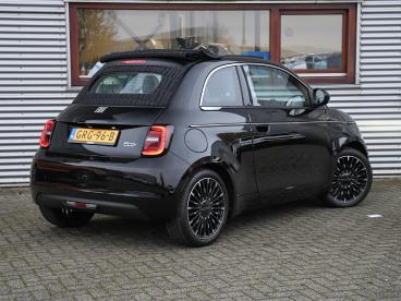 SPOTICAR Fiat 500 E C La Prima 42kwh 118pk Automaat Fiat 500 C La Prim Tweedehands - Stadsauto Elektrisch Zwart - Sittard - 1200270932_5