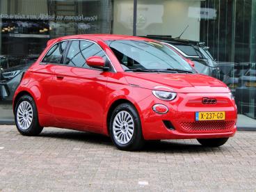 SPOTICAR Fiat 500 E Red 24 Kwh | Navi / Carplay / Climate Tweedehands - Stadsauto Elektrisch Rood - Tiel - 1200279943_1