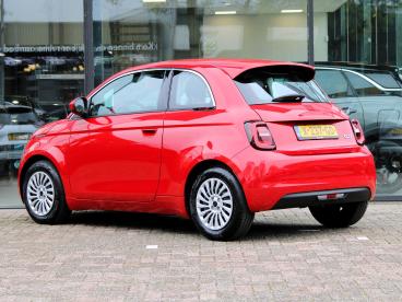 SPOTICAR Fiat 500 E Red 24 Kwh | Navi / Carplay / Climate Tweedehands - Stadsauto Elektrisch Rood - Tiel - 1200279943_2