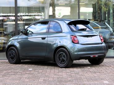 SPOTICAR Fiat 500 E Giorgio Armani Edition 42 Kwh Voorraad Korting Tweedehands - Stadsauto Elektrisch Groen - Tiel - 1200286909_2