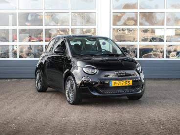 SPOTICAR Fiat 500 E Icon 42 Kwh | Soh 96,4% | Carplay | Navigatie | Cl Tweedehands - Stadsauto Elektrisch Zwart - Waddinxveen - 1200287987_3