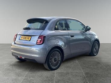 SPOTICAR Fiat 500 E Icon Ev 42kwh 118pk Automaat | 93% Soh | Clima | N Tweedehands - Stadsauto Elektrisch Grijs - Dordrecht - 1200290893_5