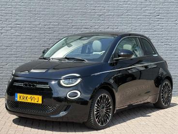 SPOTICAR Fiat 500 E La Prima 42 Kwh | 321 Km Wltp|  Adaptieve Cruise C Tweedehands - Stadsauto Elektrisch Zwart - Hengelo - 1200299442_1