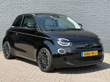 SPOTICAR Fiat 500 E La Prima 42 Kwh | 321 Km Wltp|  Adaptieve Cruise C Tweedehands - Stadsauto Elektrisch Zwart - Hengelo - 1200299442_3