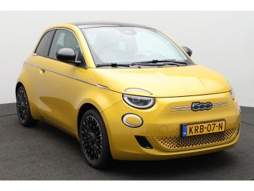 SPOTICAR Fiat 500 E La Prima 42 Kwh Panoramadak / Voorraad Voordeel / Tweedehands - Stadsauto Elektrisch Geel - Amsterdam - 1200300841_2