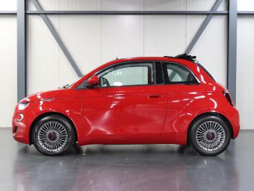SPOTICAR Fiat 500 500c 42 Kwh Red 120pk | Cabrio | Accurapport 100% | Aut Tweedehands - Stadsauto Elektrisch Rood - Amersfoort - 1200282245_2