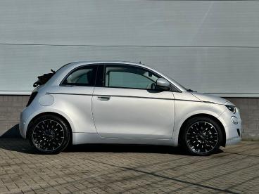 SPOTICAR Fiat 500 500c Cabriolet 42 Kwh 118 Pk Aut La Prima I Apple Carpl Tweedehands - Stadsauto Elektrisch Wit - Doetinchem - 1200288028_4
