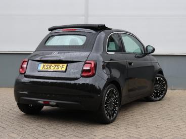 SPOTICAR Fiat 500 500c La Prima 42 Kwh | Navigatie | Apple Carplay/androi Tweedehands - Stadsauto Elektrisch Zwart - De Meern - 1200300415_3