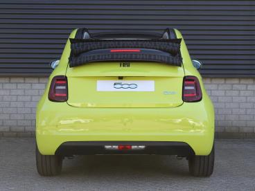 SPOTICAR Fiat 500 500c La Prima Cabrio 42kwh I Navigatie I Adaptive Cruis Tweedehands - Stadsauto Elektrisch Geel - Nijmegen - 1200301689_5