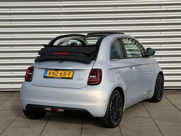 SPOTICAR Fiat 500 500c La Prima 42 Kwh | Cabrio | Jbl Audio | Camera | Na Tweedehands - Stadsauto Elektrisch Wit - Velp - 1200301836_5