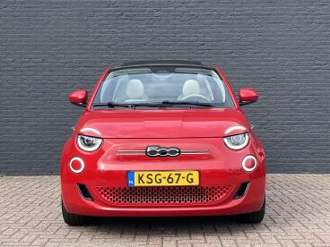 SPOTICAR Fiat 500 500c La Prima 42 Kwh Soh 95,6% | Stoelverwarming | Cabr Tweedehands - Stadsauto Elektrisch Rood - Hengelo - 1200302786_3