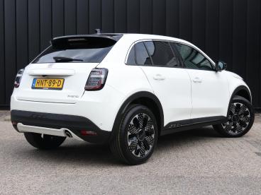 SPOTICAR Fiat 600 1.2 Hybrid 110pk La Prima Automaat | Voorraad Voor Tweedehands - Suv Benzine Wit - Baarn - 1200270116_3