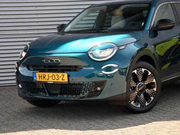 SPOTICAR Fiat 600 La Prima 1.2 Hybrid 110pk Automaat Dode Hoek | Pdc Tweedehands - Suv Benzine Blauw - Sittard - 1200271109_2
