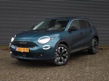 SPOTICAR Fiat 600 La Prima 1.2 Hybrid 100pk Automaat Navi | Adap. Cr Tweedehands - Suv Benzine Blauw - Heerlen - 1200271525_1