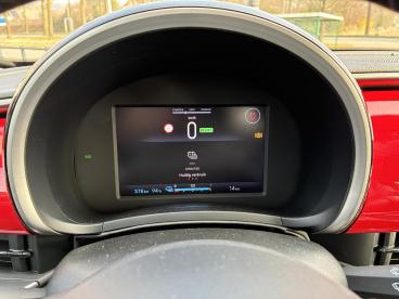 SPOTICAR Fiat 600 E Red 54 Kwh | Climate Control | Apple Carplay/and Tweedehands - Suv Elektrisch Zwart - Emmeloord - 1200271906_4