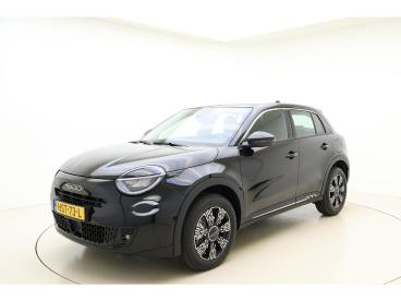 SPOTICAR Fiat 600 1.2 Hybrid Urban | € 3.440,- Voordeel! | Airco | A Tweedehands - Suv Benzine Zwart - Heerenveen - 1200272925_1